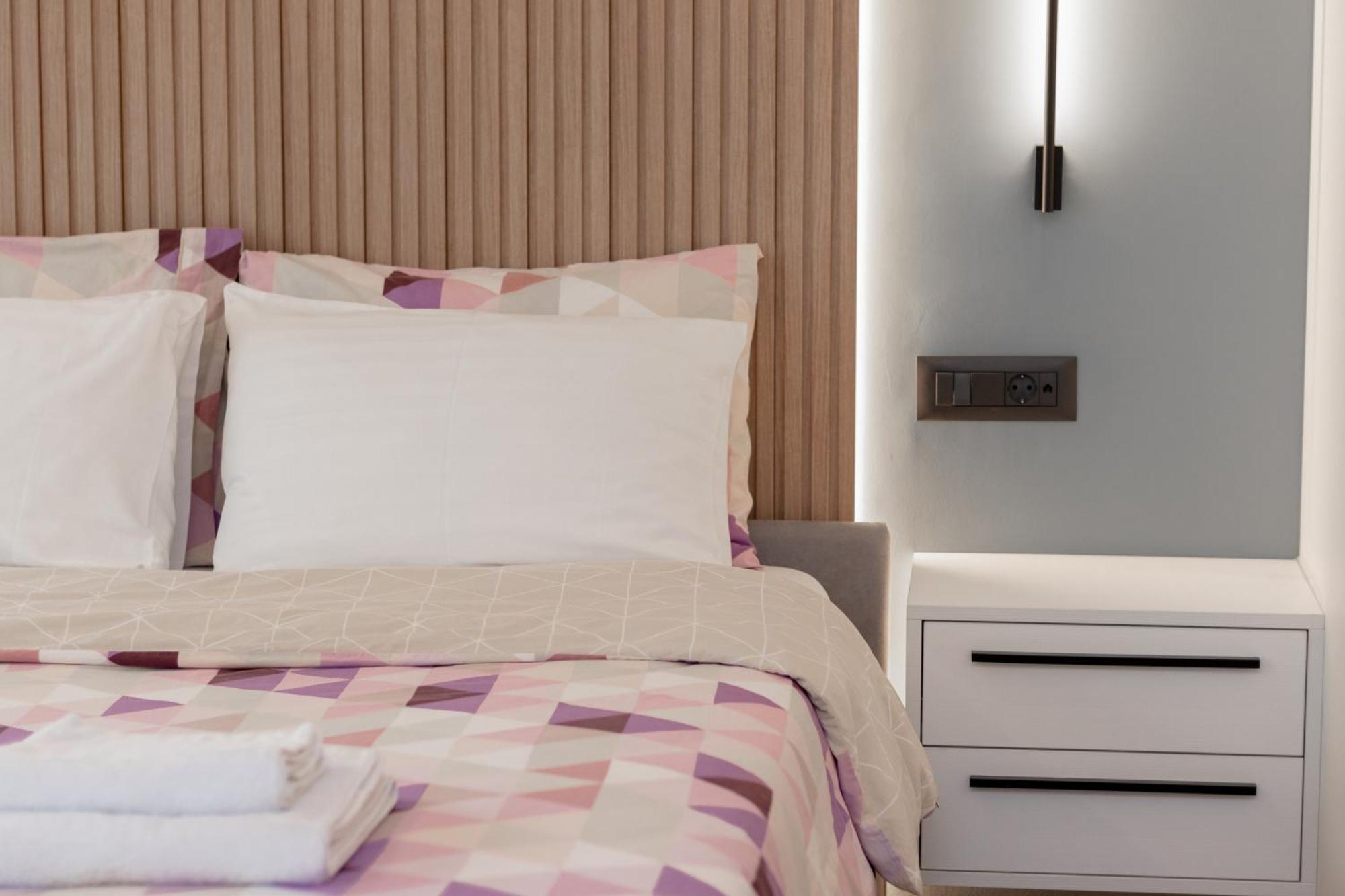 Nafpaktos-Luxury Suite Экстерьер фото